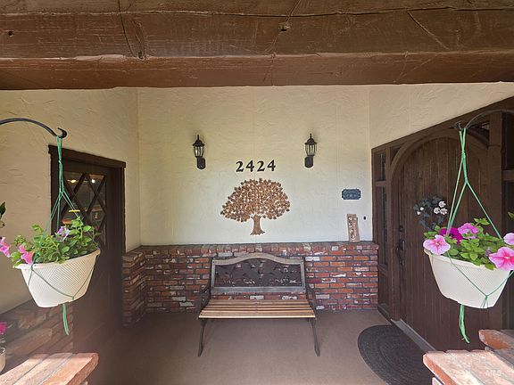 5th image of 2424 Sunset View Ct