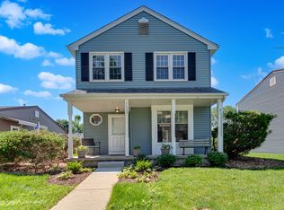 1008 Geneva Dr, Geneva, IL 60134