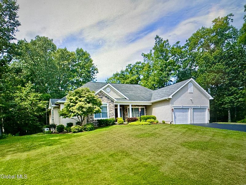 4th image of 21 Wesley Court