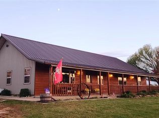 22701 S 1525th Rd, Nevada, MO 64772