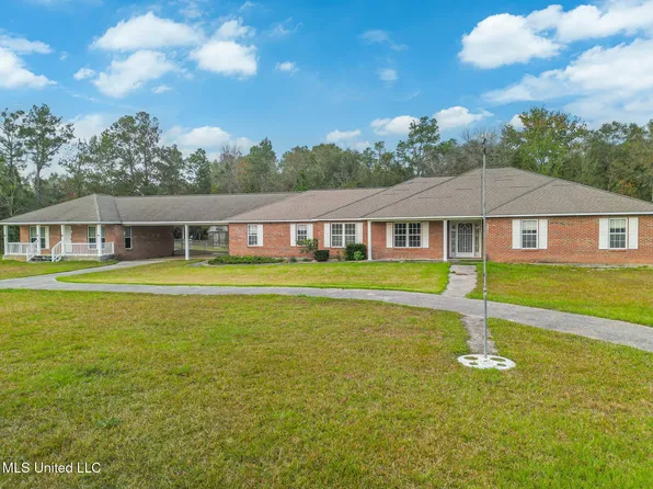 5440 Anna Rd, Saucier, MS 39574