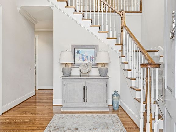 4th image of 1943 Bristol Ct