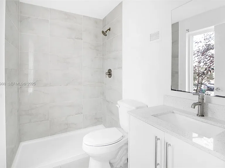 14462 SW 259th St — Photo 15