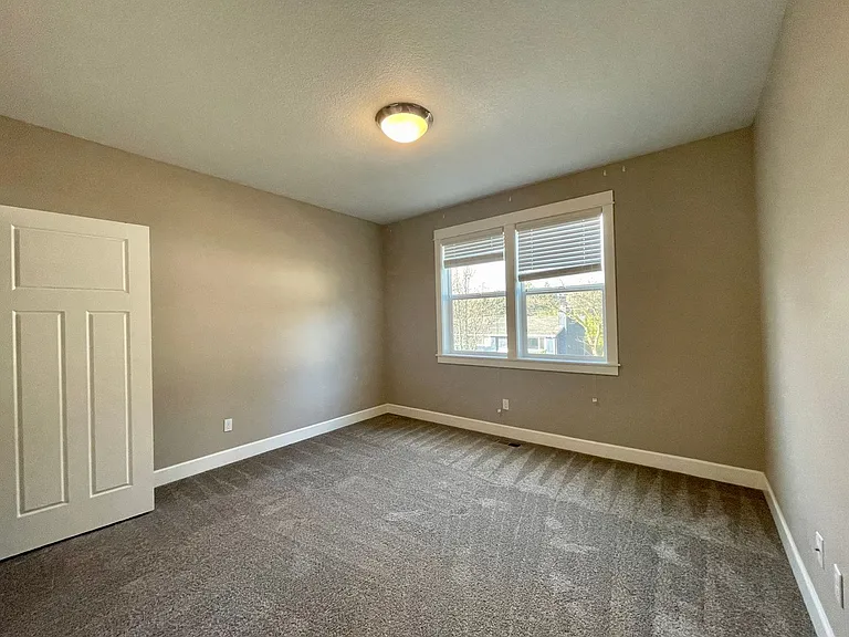 2120 SW Dolph Ct — Photo 14