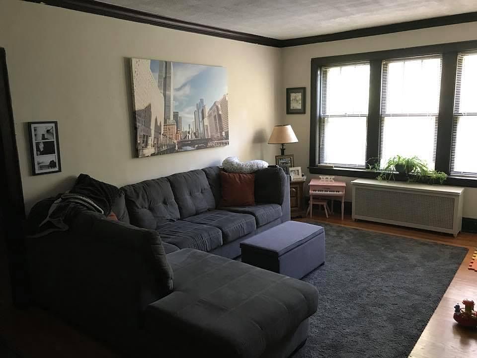 1st image of 4455 N Leavitt St APT 2