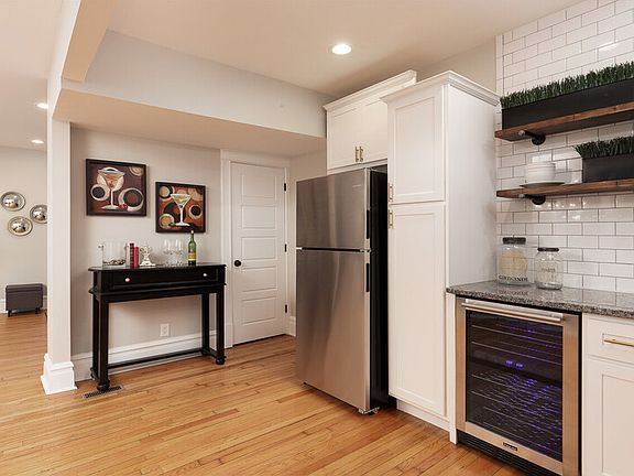 3rd image of 4325 Lafayette Ave #4325A