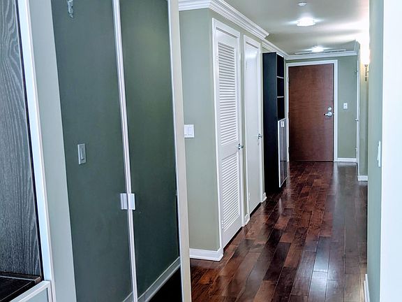 4th image of 400 W Ocean Blvd Floor 12