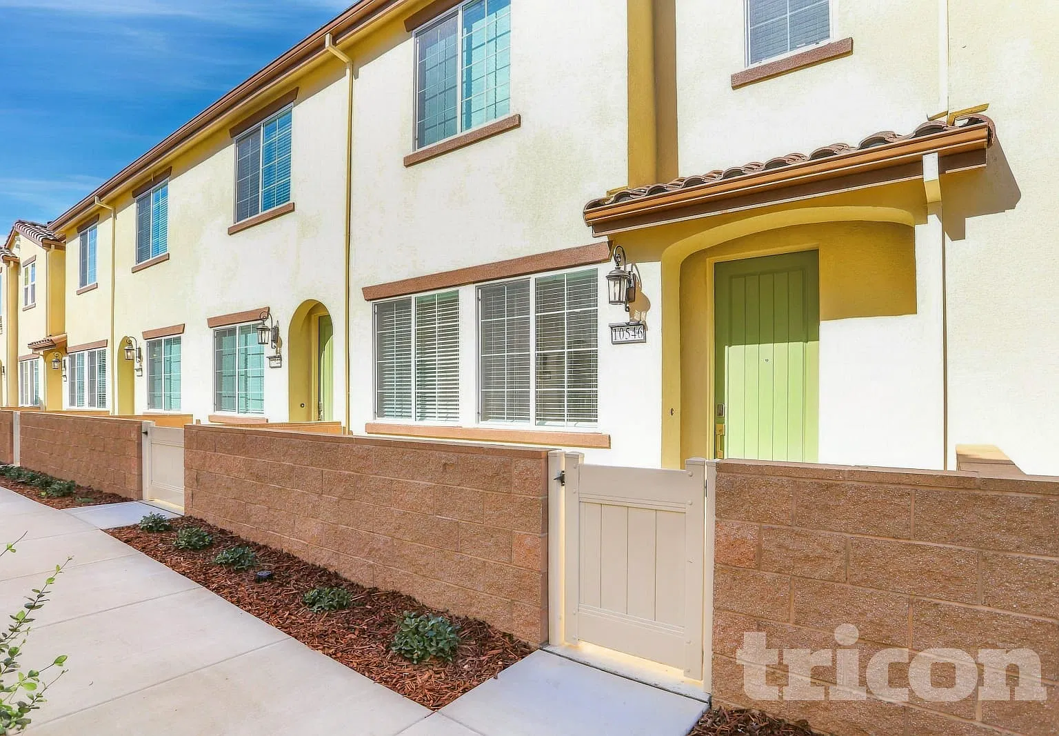 10546 Barrena Loop Elk Grove CA — Photo 1