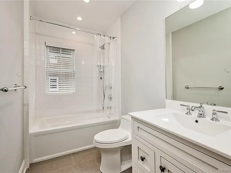 124B Maple Ave — Photo 14