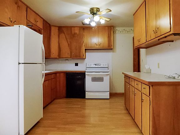 5th image of 410 12th Ave