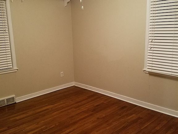 4th image of 1101 W B St