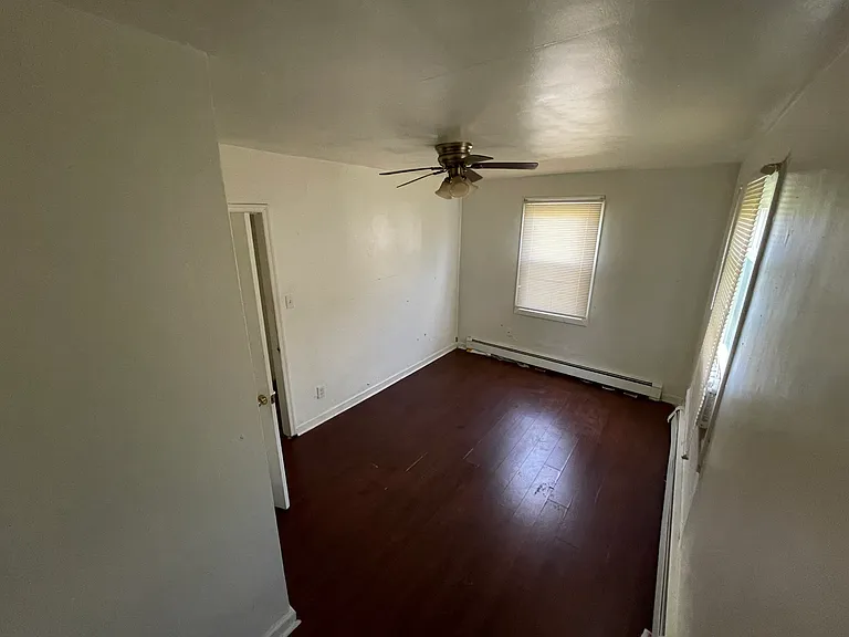 1147 Holland St #B — Photo 1