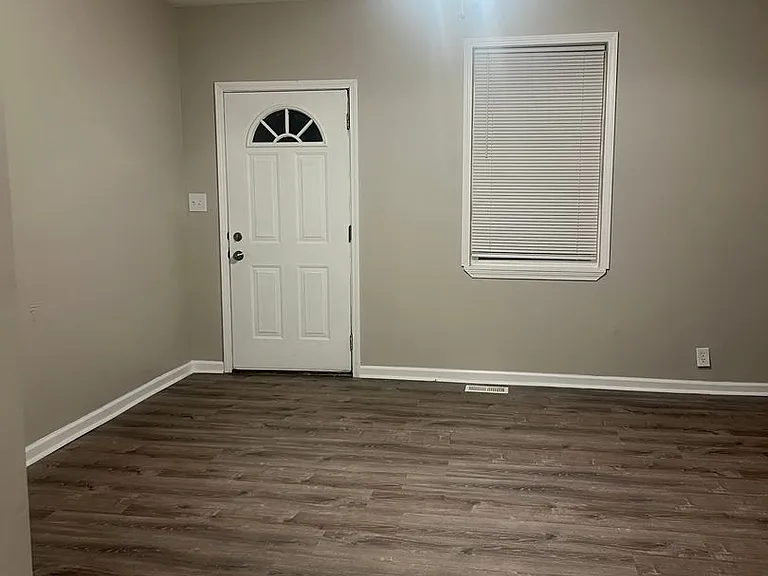 1505 N Tuxedo St — Photo 8