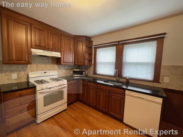 3 Edgar Ct, Somerville, MA 02145