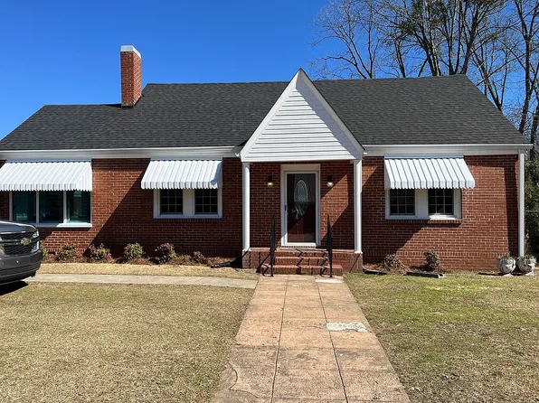 1382 California St, Valley, AL 36854