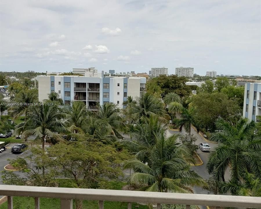 1470 NE 123rd St Miami, FL | Zillow - Apartments for Rent in Miami