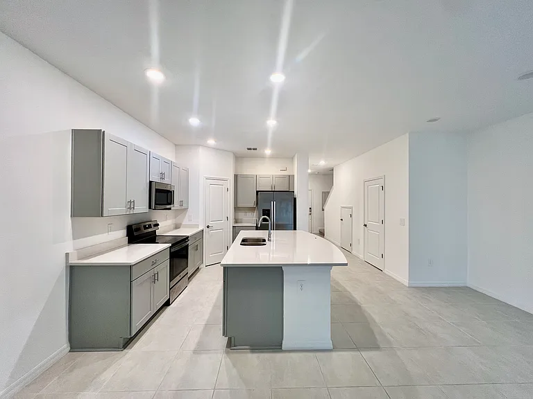 1287 Axel Graeson Ave — Photo 9