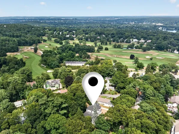 23 Lantern Ln, Arlington, MA 02474