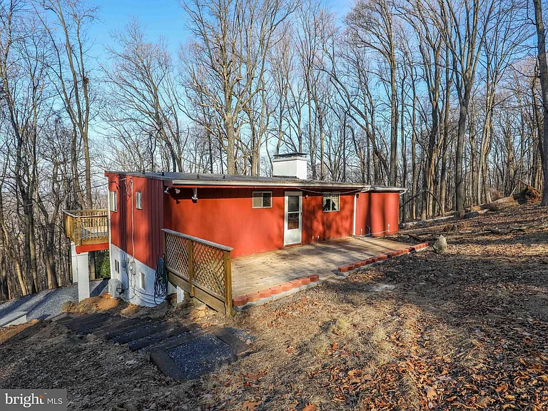 214 Bridle Path Rd — Photo 31
