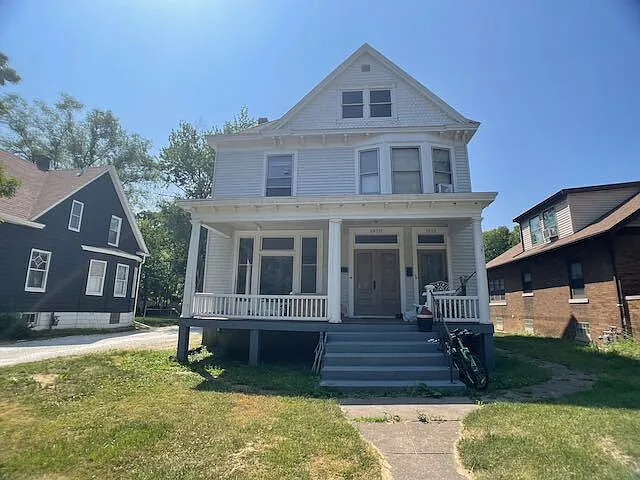 1830 W Moss Ave photo 1
