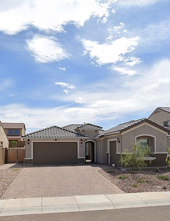 1st image of 44627 N 41st Ln