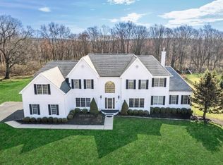 16 Southwind Dr, Flanders, NJ
