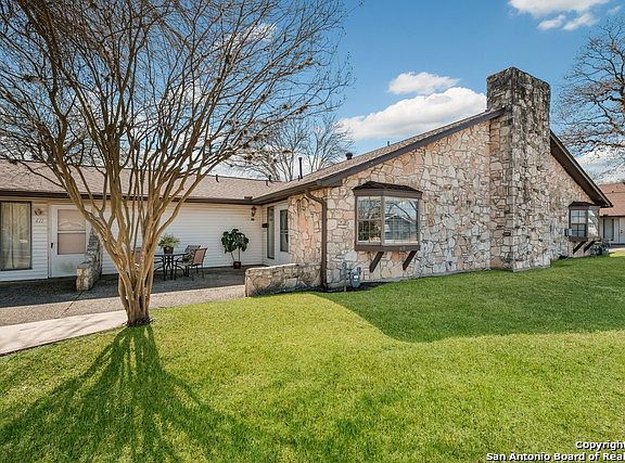 2nd image of 609 Oak Park Dr #609