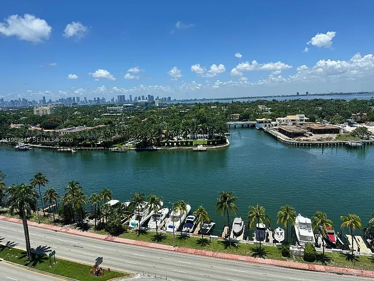 5005 Collins Ave #1404 — Photo 12