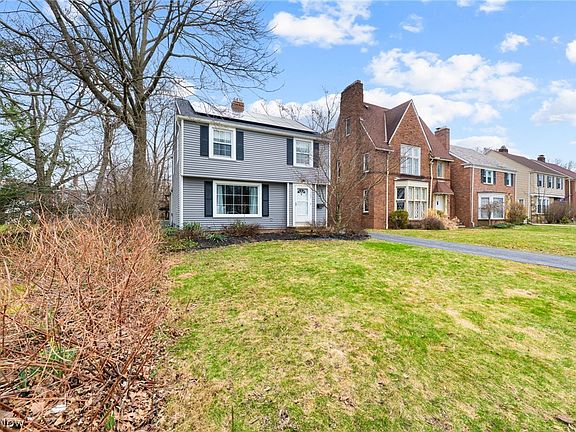 2nd image of 3685 Gridley Rd