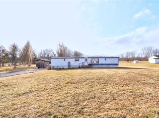 2238 Edwards Rd, Waterloo, NY 13165
