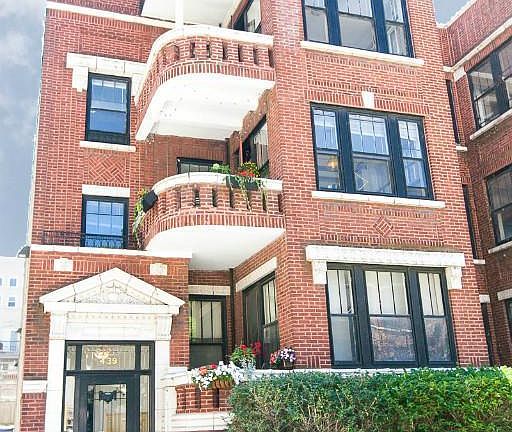 2nd image of 439 W Melrose St APT 3A