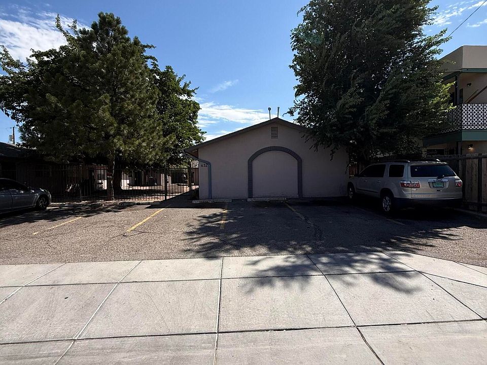 1st image of 632 Alcazar St SE