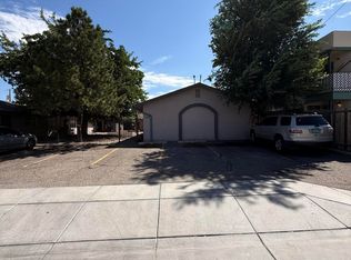 632 Alcazar St SE, Albuquerque, NM 87108