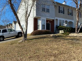 6099 Camden Forrest Dr, Riverdale, GA