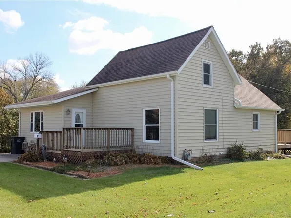 414 4th St, Story City, IA 50248