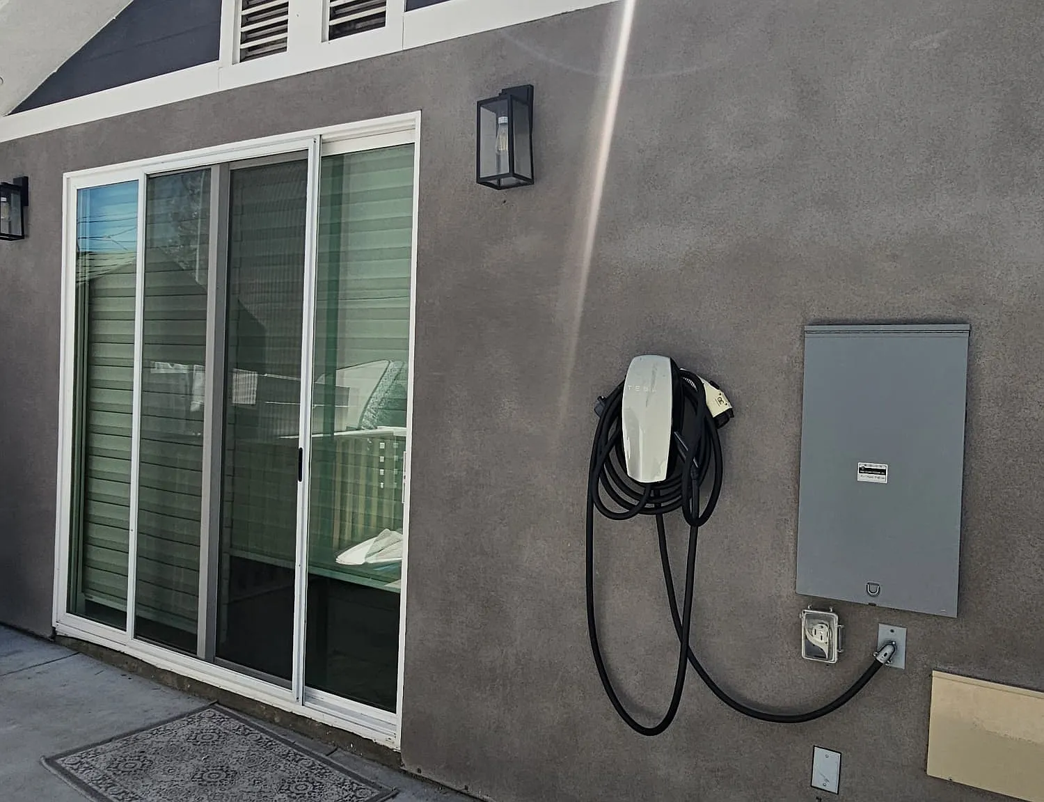 3 bed, 2276 sqft, $4,900 — Photo 3