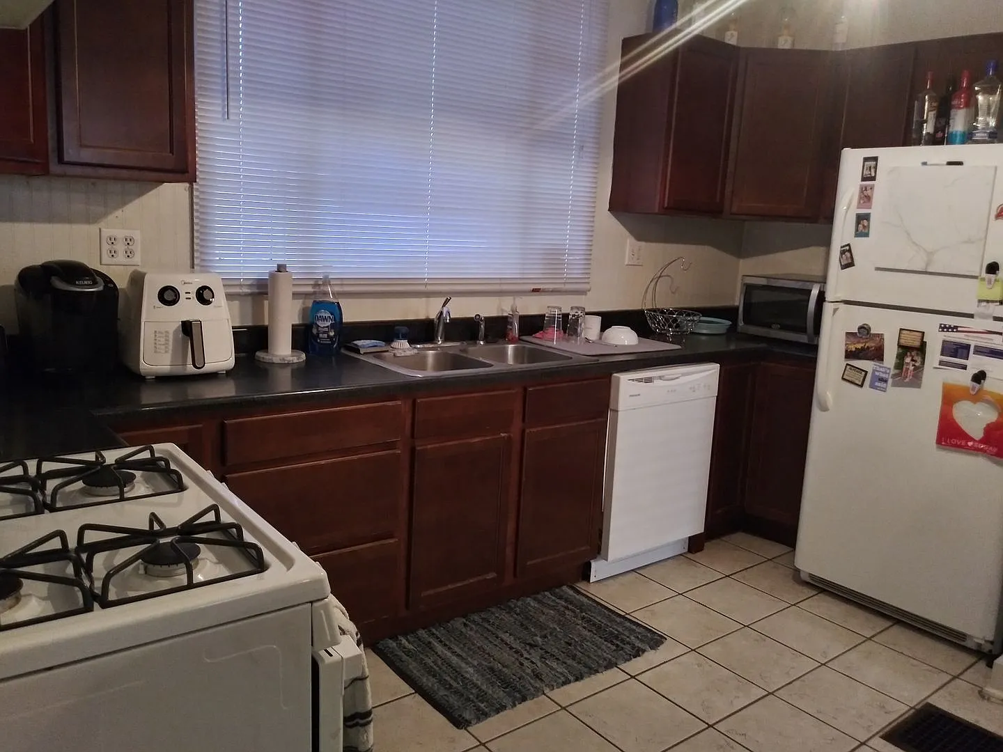 1202 N. Walnut — Photo 4