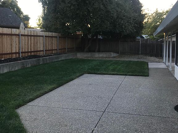 2nd image of 6879 Escallonia Dr