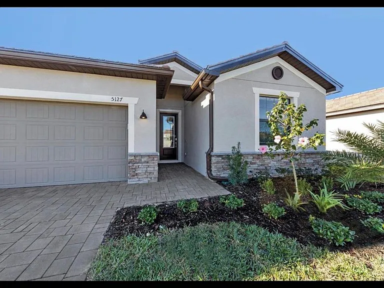 5127 Coral Reef Way — Photo 16