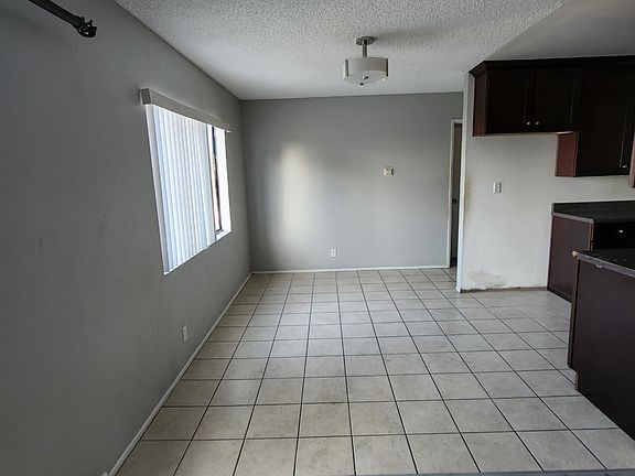 3rd image of 113 Lime St APT 8