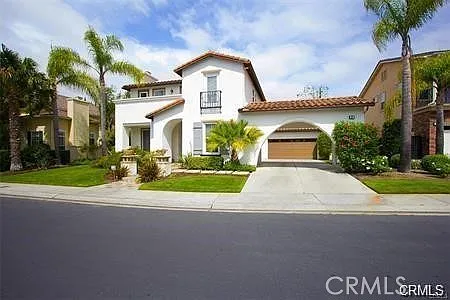 17 Pamela Way Photo 1