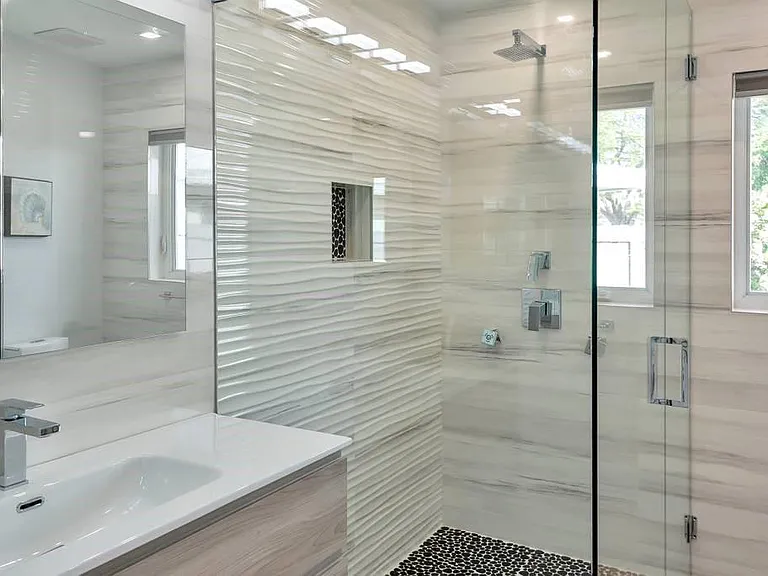 2417 Bayview Dr — Photo 30