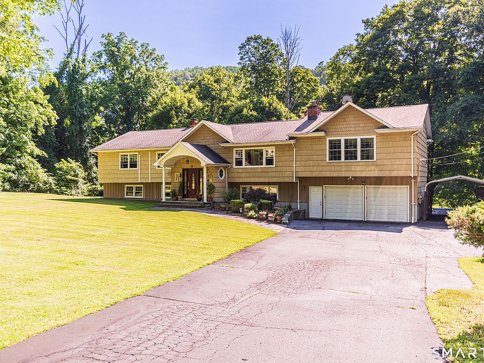 1st image of 20 Pine Mountain Road