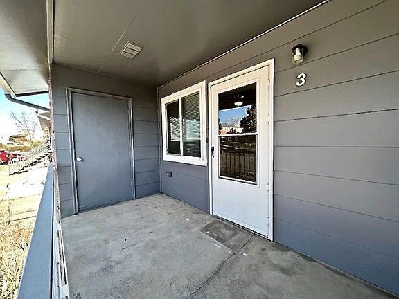 5th image of 1125 Cree Dr #3
