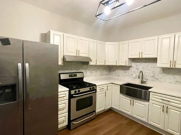 162 Nelson Avenue image 6 of 22