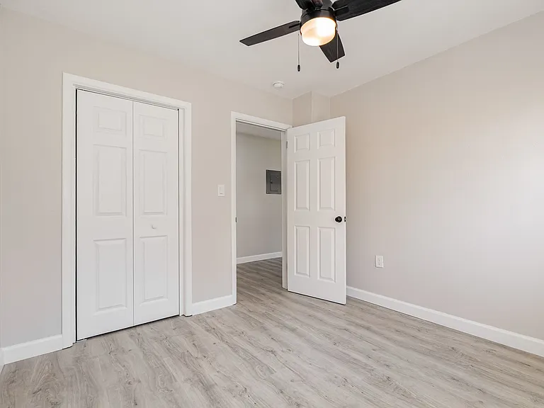 122 Niemira Ave #122 — Photo 18