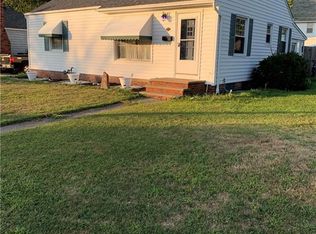 1795 E 289th St, Wickliffe, OH 44092
