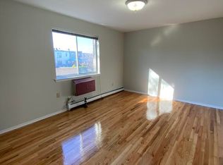 20-50 48th St #1F, Astoria, NY 11105