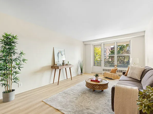 35-51 85th St #4M, Jackson Heights, NY 11372