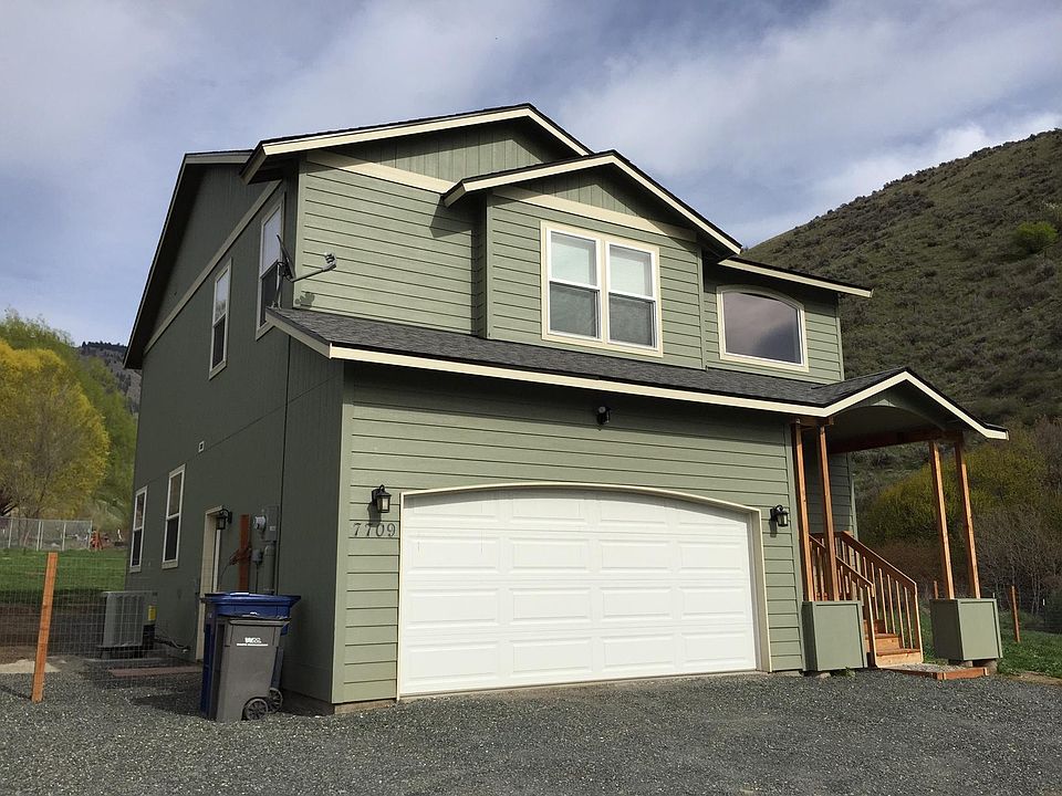 1st image of 19 Twin Ponds Ln